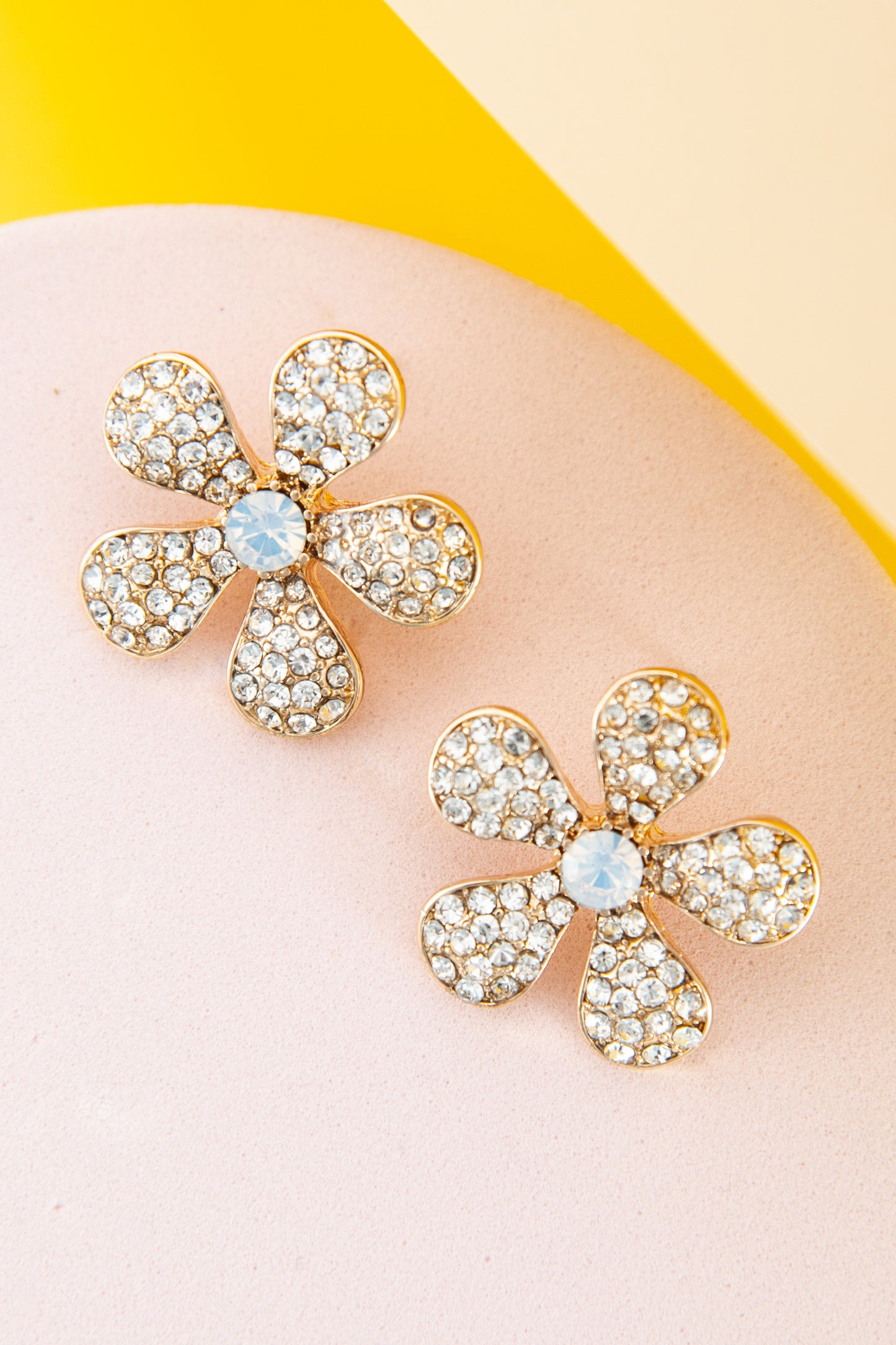 Rhinestone Flower Pedal Earrings