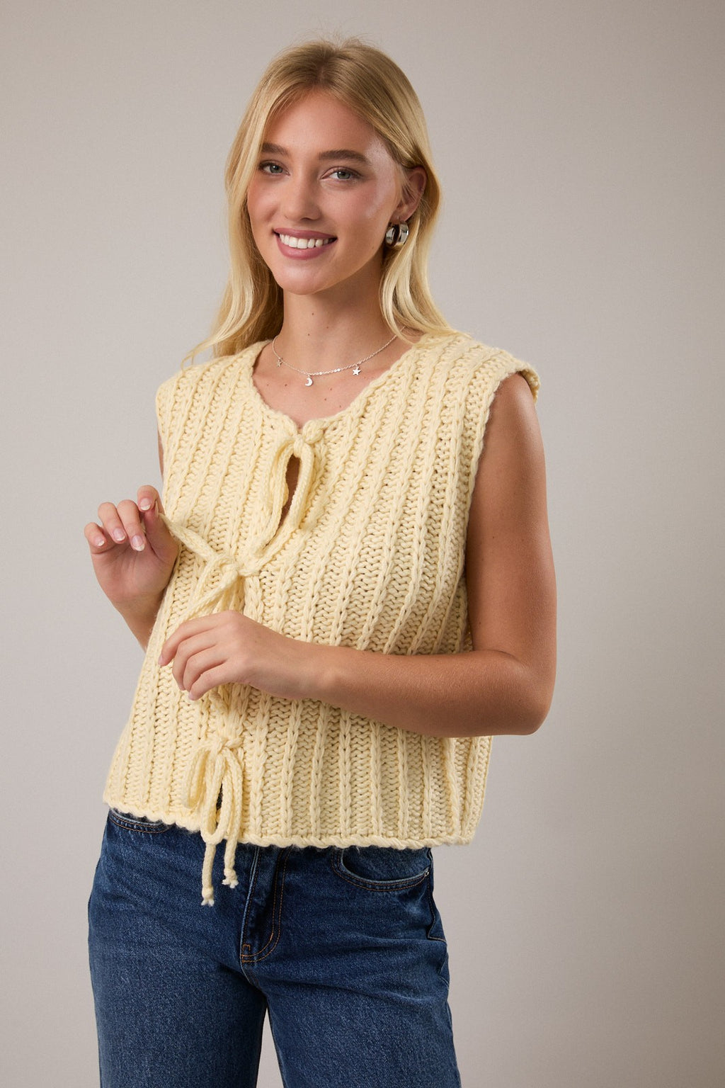 Round Neck Front Tie Chunky Sweater Vest in Butter
