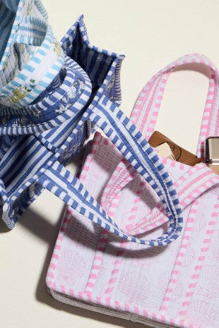 Quilted Shell Pattern Tote Bag