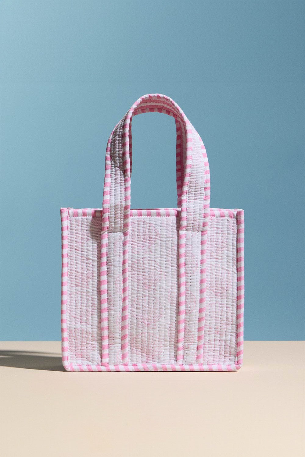 Quilted Shell Pattern Tote Bag