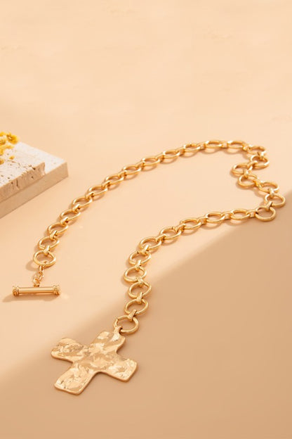 Notable Hammered Cross Toggle Necklace