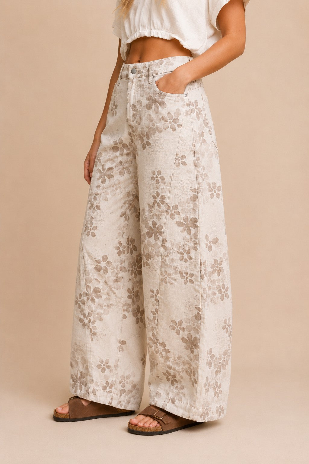 Floral Wide-barrel Leg Jeans -Beige