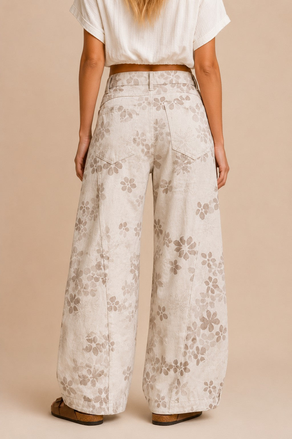 Floral Wide-barrel Leg Jeans -Beige